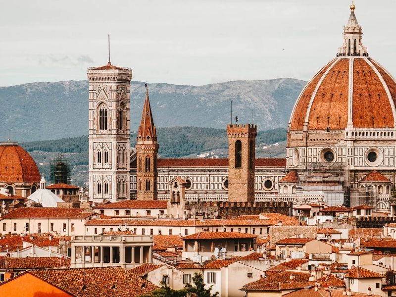 The Brunelleschi dome of the Santa Maria del Fiore Cathedral is one of Florence's most recognisable landmarks. 