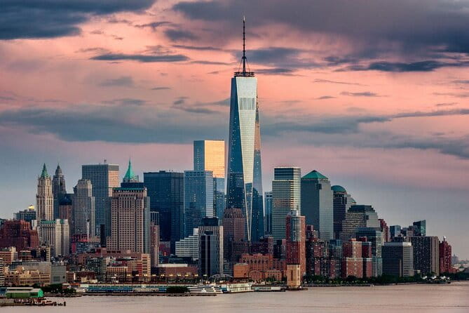 2-Hour Private Luxury Boat Tour in New York City - A Detailed Look at the 2-Hour Private Luxury Boat Tour in New York City