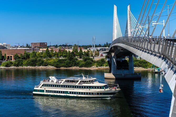 2-hour Champagne Brunch Cruise on Willamette River - Authentic Perspectives from Travelers
