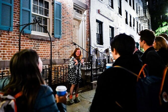 Colonial Ghosts Boos and Brews Haunted Pub Crawl - What This Tour Tells You About Williamsburg