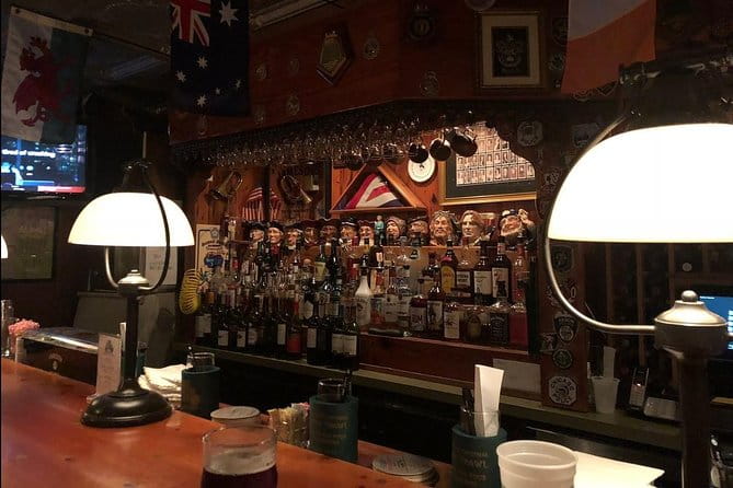 Creepy Crawl Night-Time Haunted Pub Walking Tour of Savannah's Historic District - The Itinerary: A Closer Look at the Spooky Stops