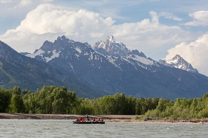 Grand Teton Views 14-Mile Snake River Scenic Float - An In-Depth Look at the Itinerary