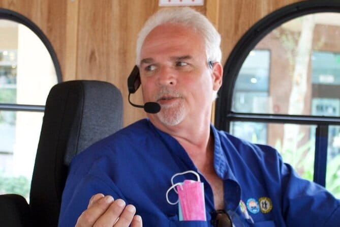 Guided Tour of Naples on a Vintage Trolley (Hop on - Hop off) - Who Will Love This Tour?
