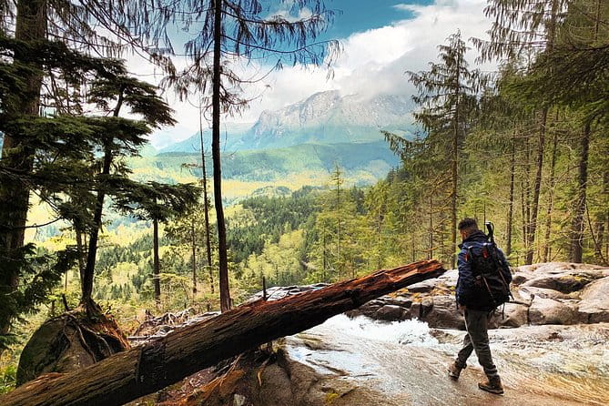Hike the Gorgeous Trails in Washington - Itinerary Breakdown: From Seattle to Scenic Trails