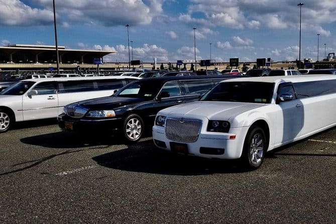 JFK AIRPORT LIMO | JFK To Manhattan Transfer With a Stretch Limo - The Ride: What to Expect