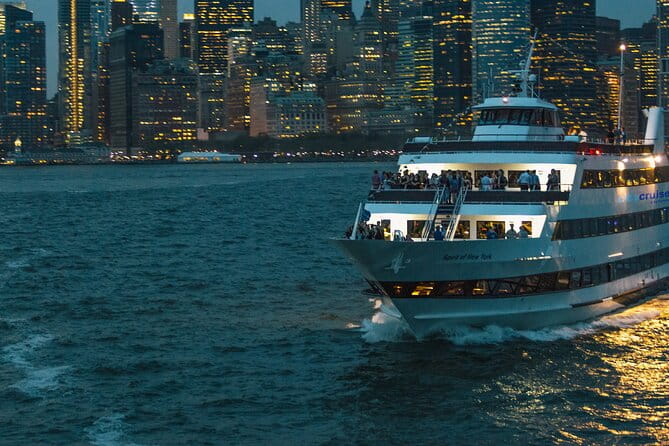 New York Signature Dinner Cruise - Who Is This Tour Best For?