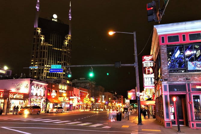 Night Time Trolley Tour of Nashville with Photo Stops - Itinerary Breakdown