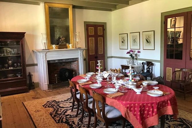 Oak Alley or Laura Plantation Tour from New Orleans - The Highlights of Your Plantation Visit