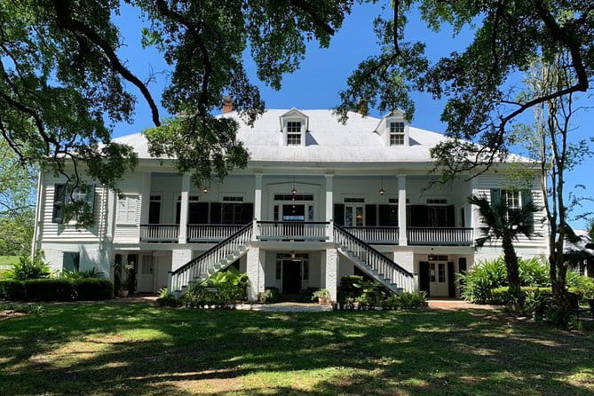 Private Airboat Ride and Plantations Tour with Gourmet Lunch from New Orleans - Price and Value Analysis
