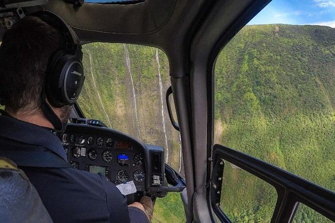 Private Big Island Experience: 3 of 4 Window Seats - The Experience: What You’ll Really See