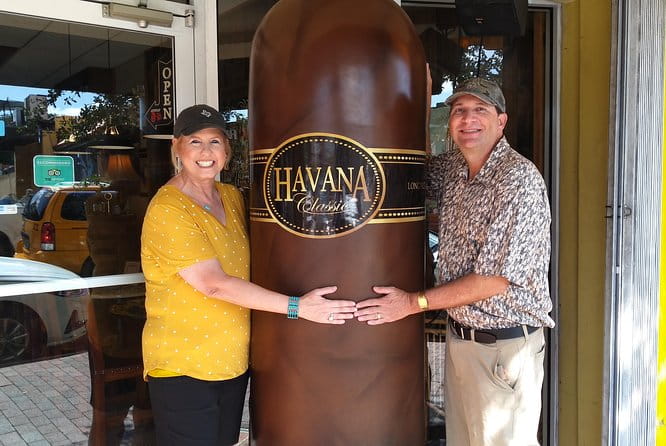 Private Little Havana Cuban Guide, Museum Food Art live music - Whats Included and Whats Not