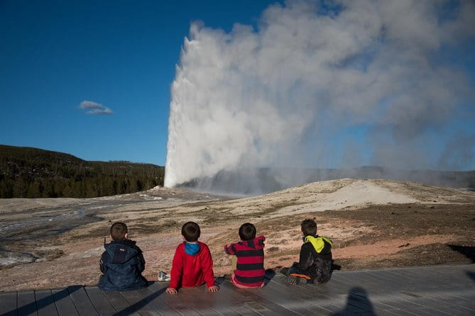 Private Yellowstone Old Faithful and Lower Loop Tour - The Itinerary: A Well-Rounded Day