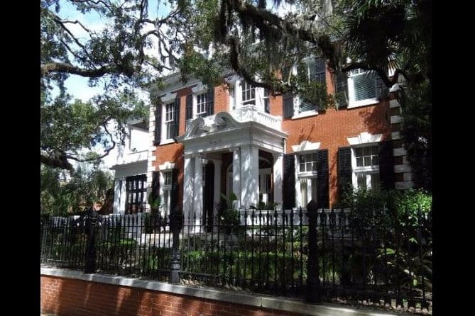 Savannah Stroll: Guided Sightseeing & History Walking Tour of Savannah - Final Thoughts on Who Should Take This Tour