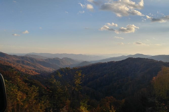 Sights of Smoky Mountains, Real Local History - Who Should Consider This Tour?