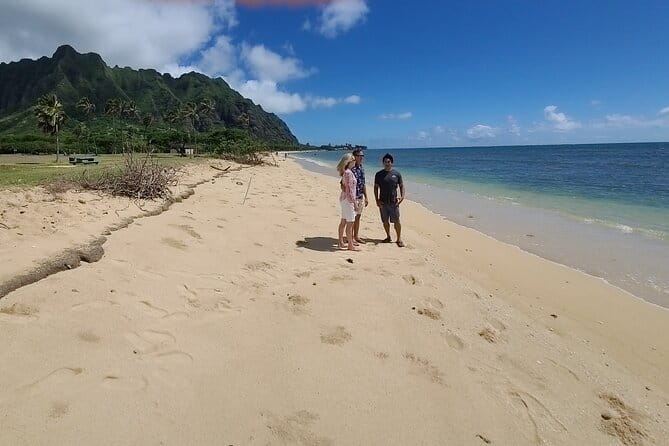 Skip the Crowds: Secret Oahu Half Circle Tour with a Local - What Sets This Tour Apart and What to Expect