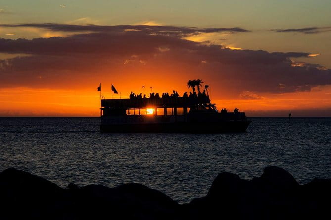 Sunset Celebration Cruise on Tropics Boat Tours - The Sum Up