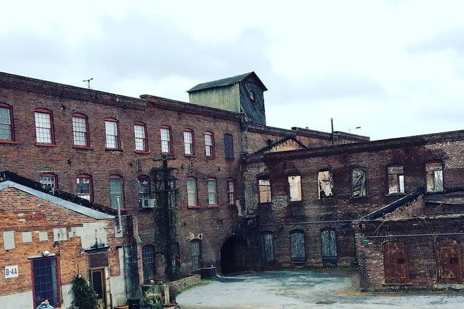 The Walking Dead in the City: Private Atlanta Film Location Tour - Summary: Who Will Love This Tour?