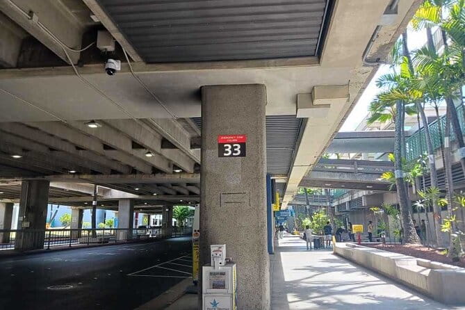 Airport Shuttle - HNL Airport to Waikiki - The Sum Up
