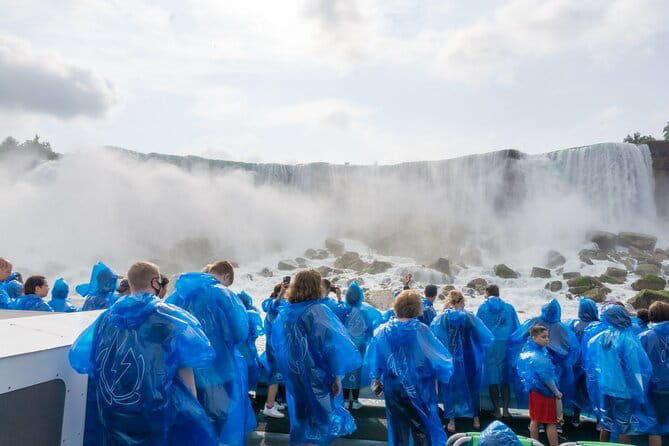 Daredevil Walking Tour with Maid of the Mist Boat Ride - Authentic Traveler Perspectives