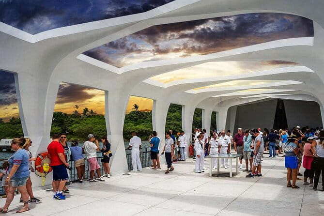 Deluxe Pearl Harbor, Arizona Memorial, and Visitor Center Tour - What’s Included & What’s Not