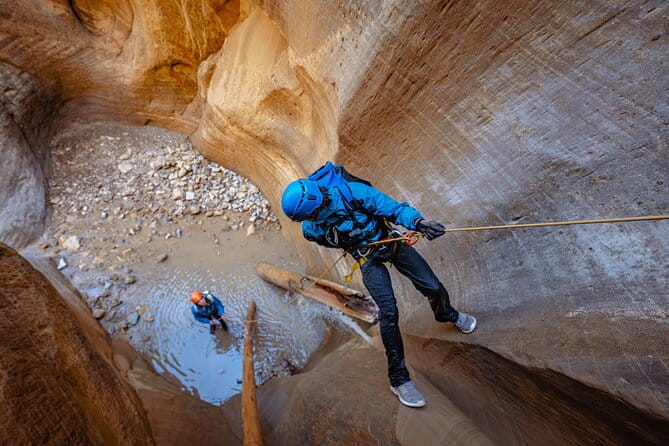 East Zion: Stone Hollow Full-day Canyoneering Adventure - The Experience and the Guides