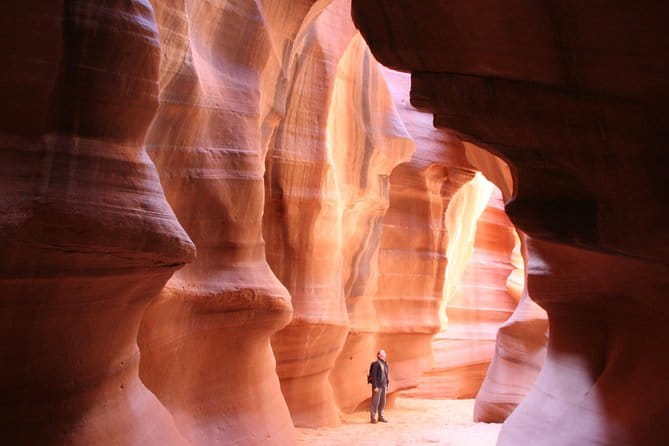Grand Canyon, Monument Valley, and Zion Winter 3-Day Tour from Las Vegas - The Transportation and Group Size