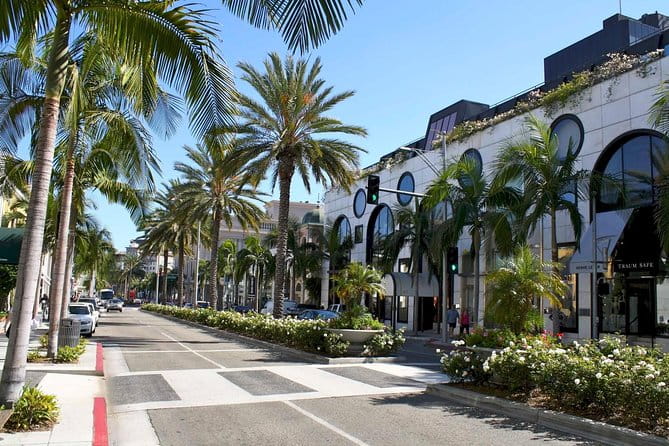 Los Angeles Full Day Private Tour - Rodeo Drive: The Epitome of Luxury