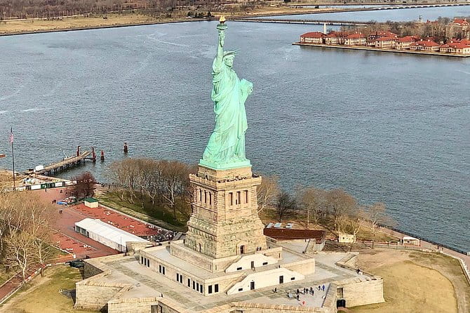 New York City Skyline Helicopter Tour from New Jersey - The Authenticity of the Experience