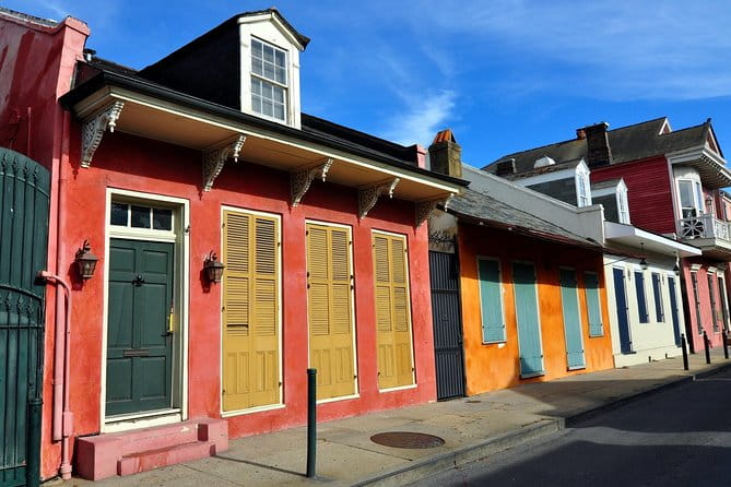 Private French Quarter & Garden District Tour: Walk and Drive Combo - The Value of a Private Guide