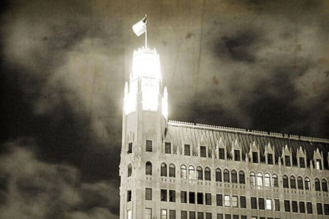 San Antonio's Ultimate Ghost and Murder Walking Guided Tour - The Authenticity and Atmosphere