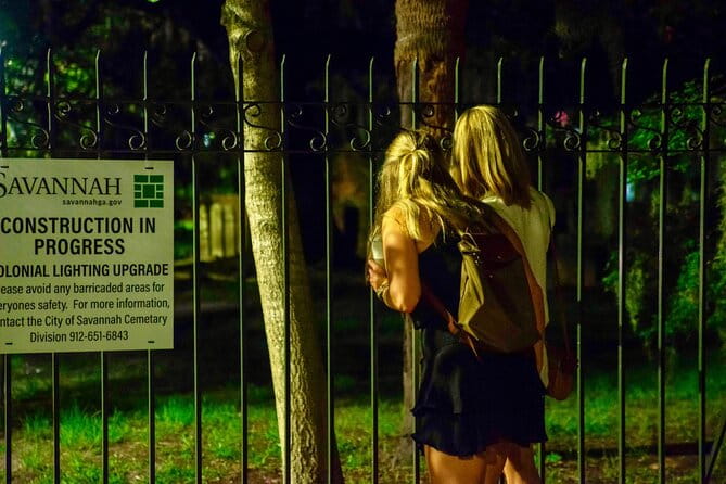 Savannah Ghost Tour for Adults ALL Alcoholic Drinks Included - The Pub Stops and Drinks