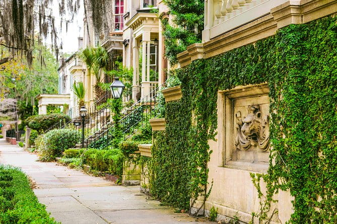 Savannah Land & Sea Combo: City Sightseeing Trolley Tour with Riverboat Cruise - FAQ