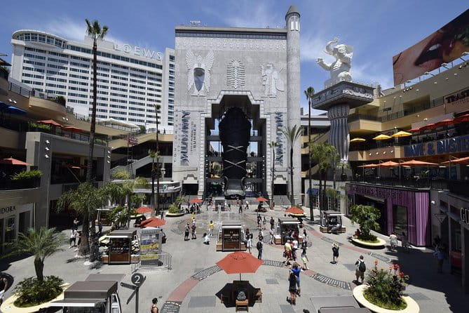 Small-Group Hollywood and Los Angeles Day Trip from Las Vegas - Return Journey: Desert Landscapes and Quiet Towns
