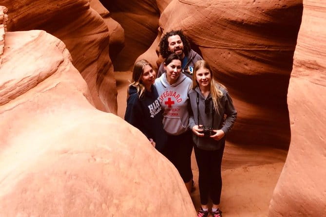 Antelope Canyon & Horseshoe Bend with Lunch - Who Should Consider This Tour?