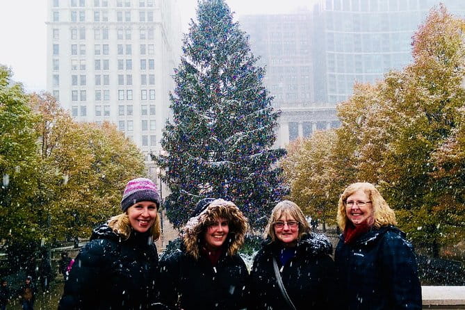 Chicago-Style Holiday Hike: Festive Food and Walking Tour - What the Reviews Say