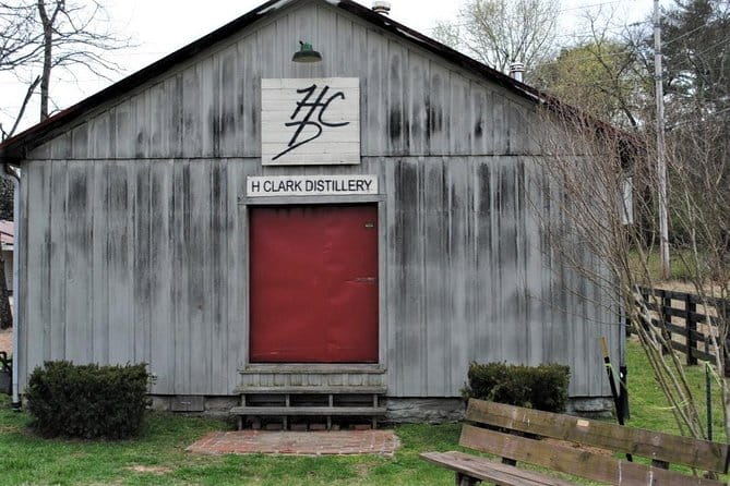Craft Distillery Tour along Tennessee Whiskey Trail with Tastings from Nashville - The Atmosphere and Group Dynamic