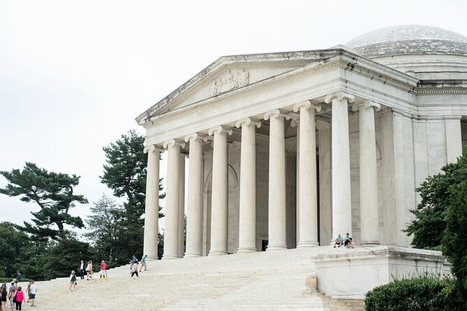 Day or Night Grand Tour of DC with Optional Mount Vernon Upgrade - FAQ