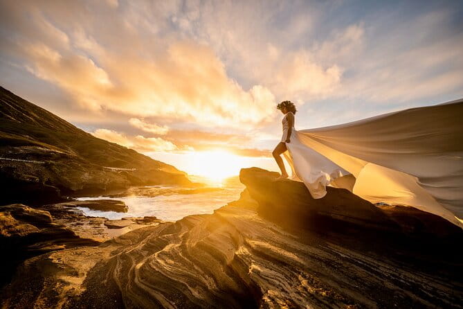 Flying Dress Photoshoot on Oahu - Practical Tips for Booking and Participating