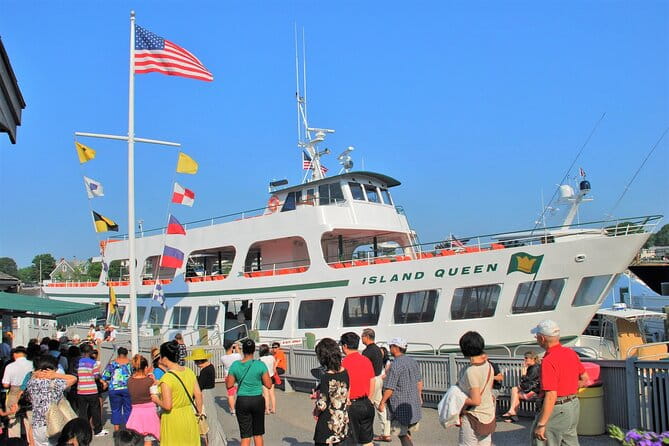 Martha's Vineyard Daytrip from Boston with Round-Trip Ferry & Island Tour Option - FAQ