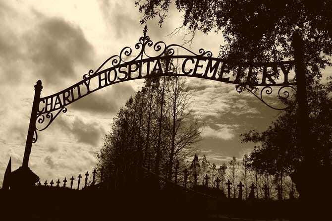 New Orleans Cemetery and Paranormal Investigation Bus Tour - The Realistic Value of the Tour