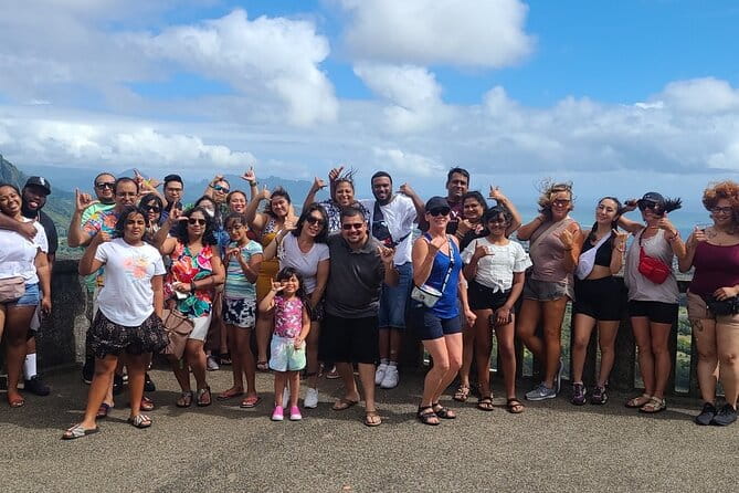 Oahu's Ultimate Grand Circle Island Tour with Snorkeling and More - Transportation and Group Size