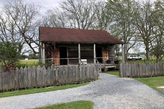 Private Airboat Ride and Plantations Tour with Gourmet Lunch from New Orleans - FAQs
