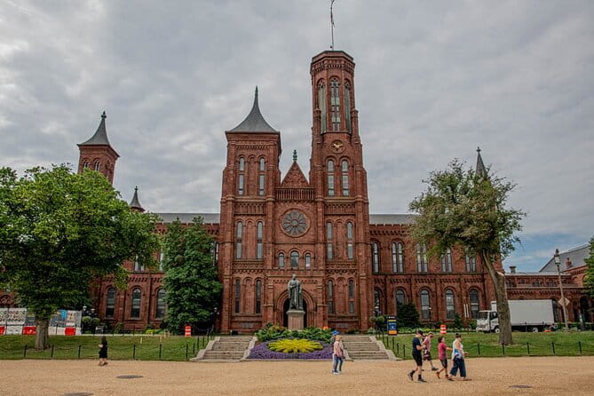 Smithsonian Highlights Walking Tour w/ Reserved Air & Space Entry - Frequently Asked Questions
