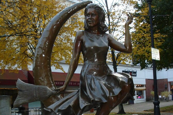 1692 Salem Day Tour - FAQ section