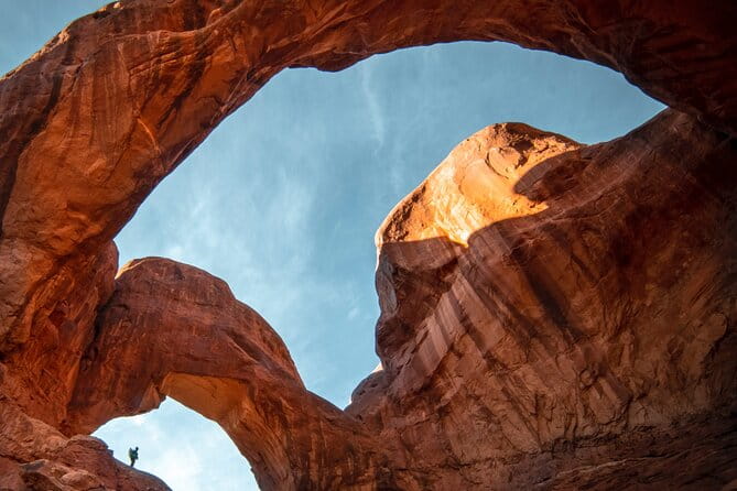3-Hours Sunset Arches National Park Pavement Sights Tour - Who Should Consider This Tour?