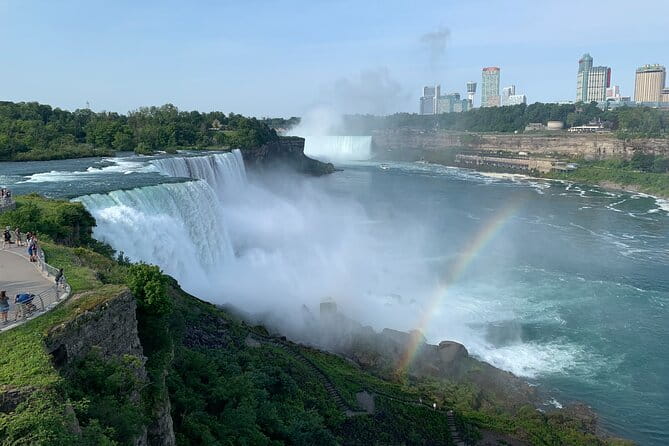 Daredevil Walking Tour with Maid of the Mist Boat Ride - Who Should Consider This Tour?