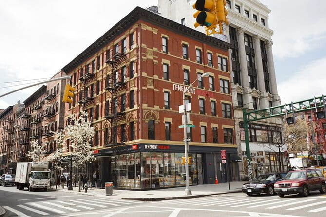 Devour New York Lower East Side Guided Food Tour - The Sum Up