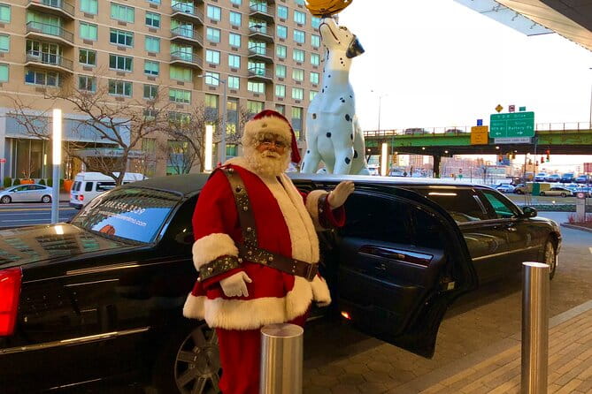 NYC Christmas Lights Tour by Limousine (Manhattan/ Dyker Heights) - What’s the Experience Like?