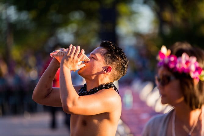 Paradise Cove Luau - Summary: Who Will Enjoy Paradise Cove Luau?