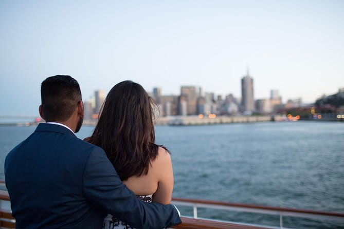 San Francisco Premier Dinner Dance Cruise - The Food and Beverage Experience